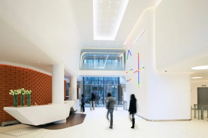 Washington Plaza — Contemporary design entrance lobby